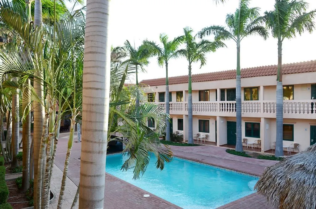Apartahotel Punto Di Oro Apartments Resort Tanki Leendert
