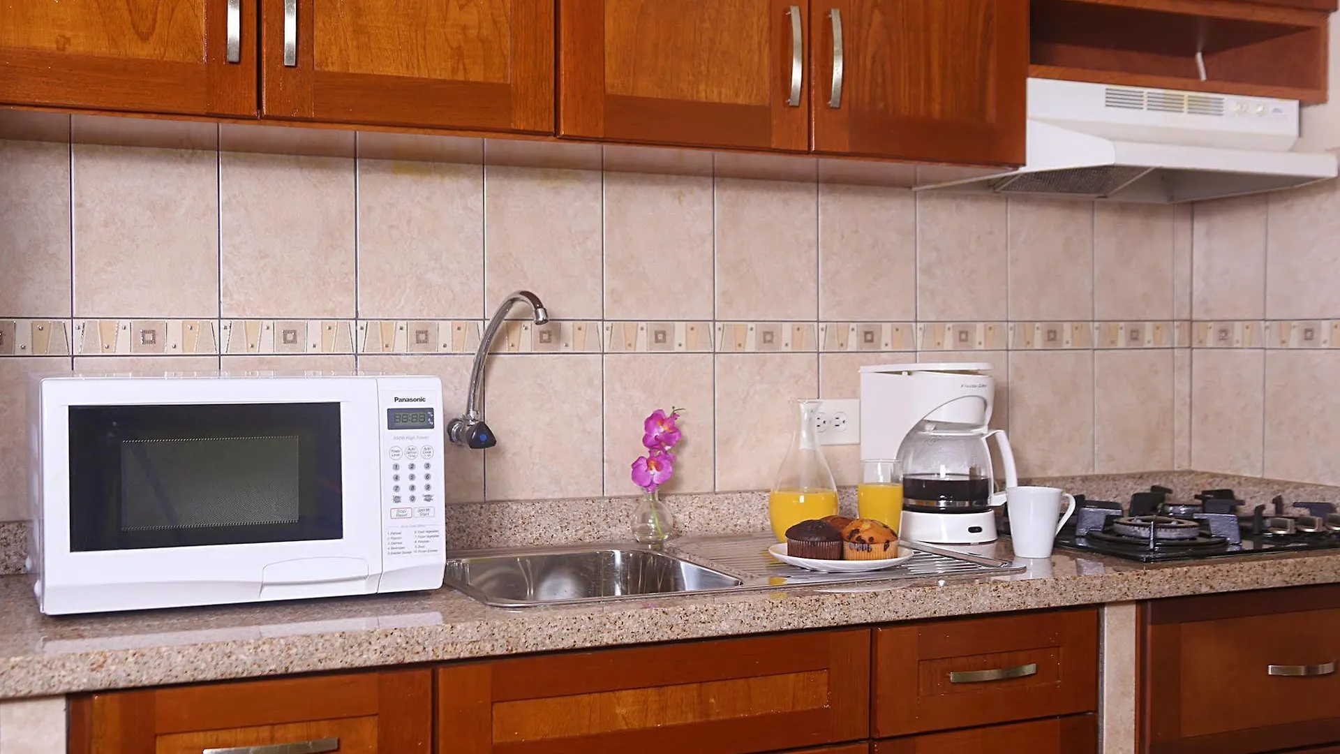 Punto Di Oro Apartments Resort Tanki Leendert Aruba